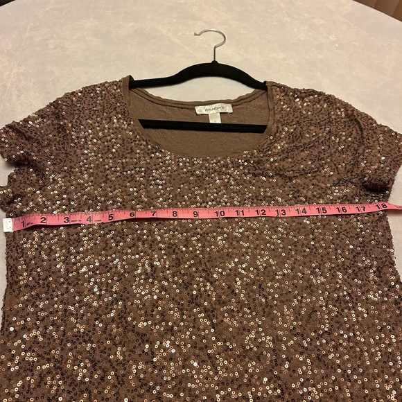 EUC Women's Dress Barn Brown Sequin Blouse - Picture 7 of 11